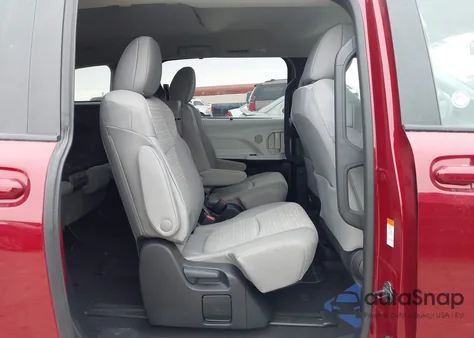 2025 Toyota Sienna Le из США, поврежденный, VIN 5TDKRKEC1SS228005